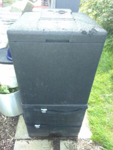 Hot composter making compost
